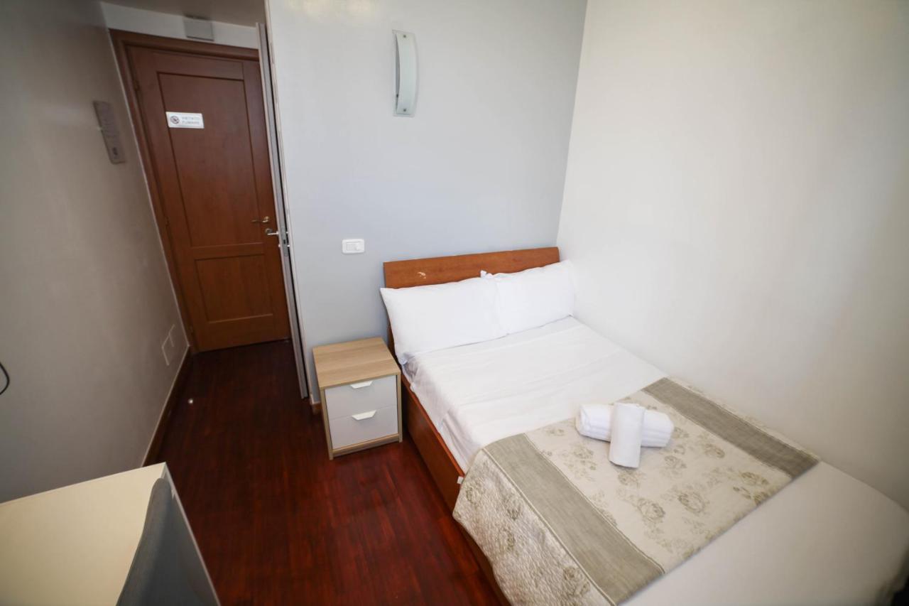 Kaydee Guesthouse Rome Exterior photo